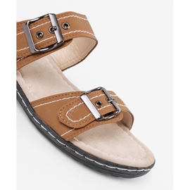Shelvt Flipers de mulheres marrons com fivelas de prata castanho 1