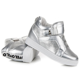 Muto tênis prateado com velcro cinza 1 Muto tênis prateado com velcro cinza 1