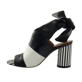 Sandálias femininas Badura 7787 amarradas branco preto 2