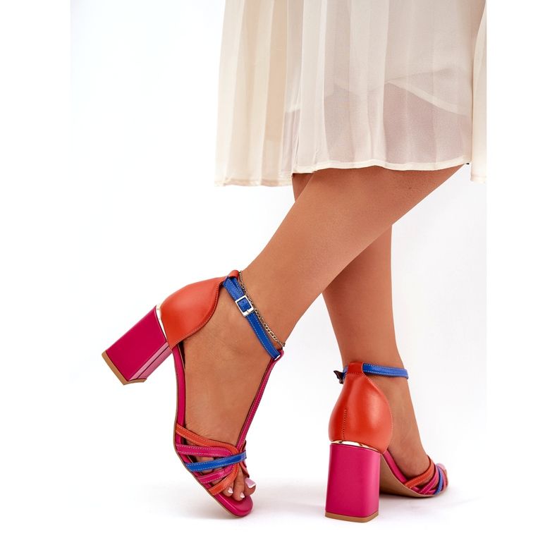 Sandálias de couro feminino na postagem de Laura Messi 2879 rosa 4