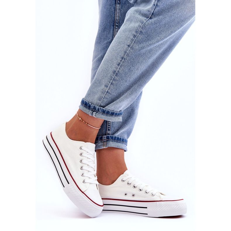 Tênis clássico com plataforma baixa branco Jazlyn 2