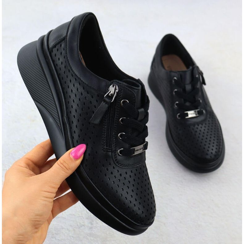 Sapatos de couro feminino perfurados nas cunhas Black Vinceza 79565 preto 1