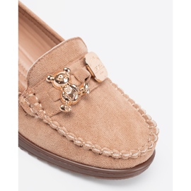 Shelvt Sapatos femininos com a aplicação de misia bege 1 Shelvt Sapatos femininos com a aplicação de misia bege 1