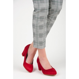 Bombas de negócios no post vermelho 1