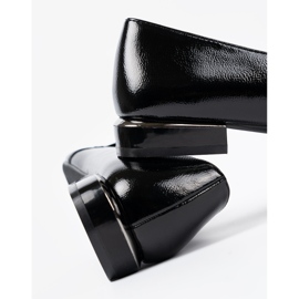 Mocas envernizados com um grampo decorativo de Sergio Leone preto 1