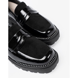 Goodin Mocas envernizados com pregos preto 1 Goodin Mocas envernizados com pregos preto 1