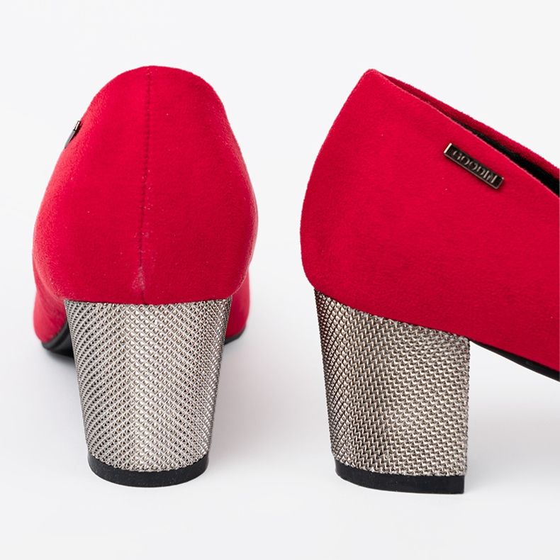 Goodin Bombas de mulheres vermelhas em um poste de prata vermelho 2