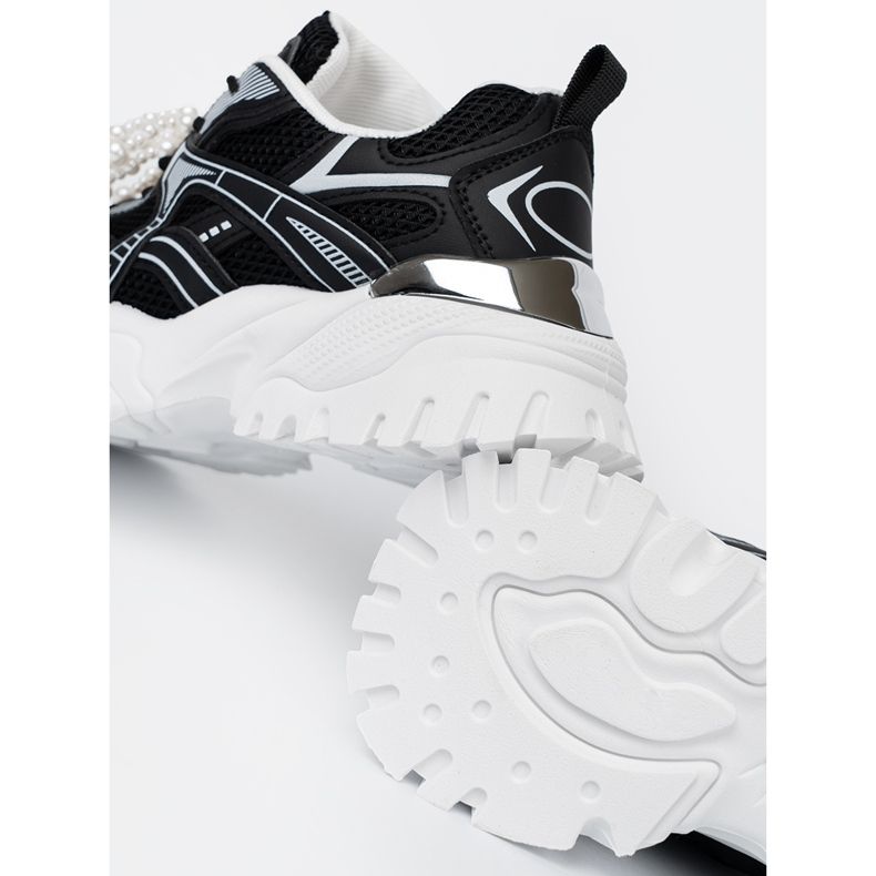 Shelvt Tênis negros com um laço branco e contas preto 1