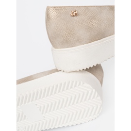 Shelvt Mocassins dourados com detalhes de jóias na frente 1