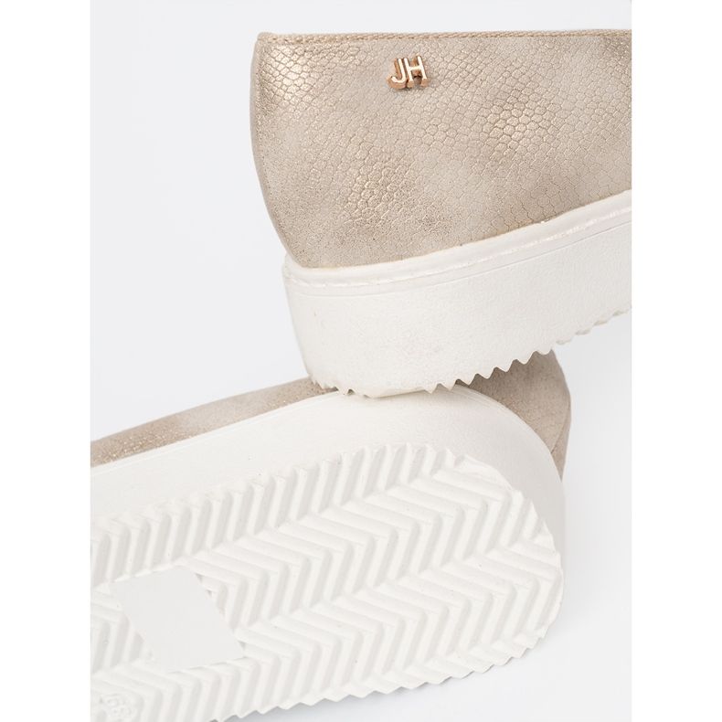 Shelvt Mocassins dourados com detalhes de jóias na frente 1