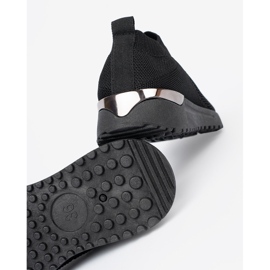 Shelvt Black Slip-On Sports Shoes com uma parte superior de malha preto 1