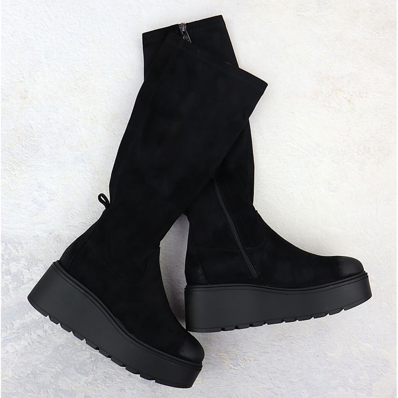 Botas femininas nas cunhas Black Vinceza 58342 1