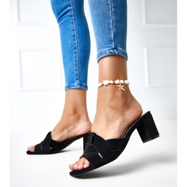 Chinelos clássicos pretos no Post Risana Ekozamszu 1