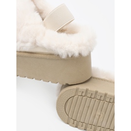 Shelvt Sapatos dourados e botas de neve com pêlo branco 1