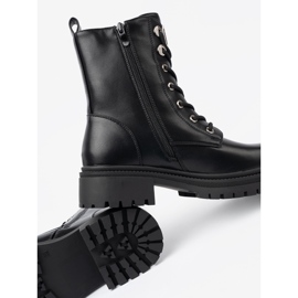 Shelvt Sacos pretos com decoração de metal 2