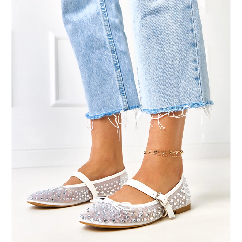 Bailarinas de malha branca com cristais elásides branco 1