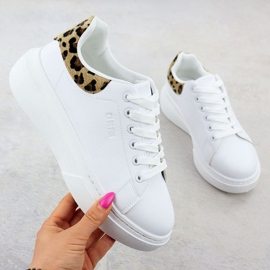 Sapatos esportivos na plataforma Big Star em SS274247 INT2165B branco 1