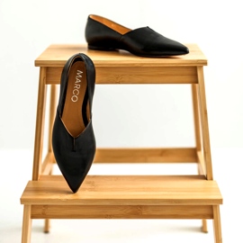 Marco Shoes Bailarinas femininas negras Marco 1285 com um corte -out preto 2