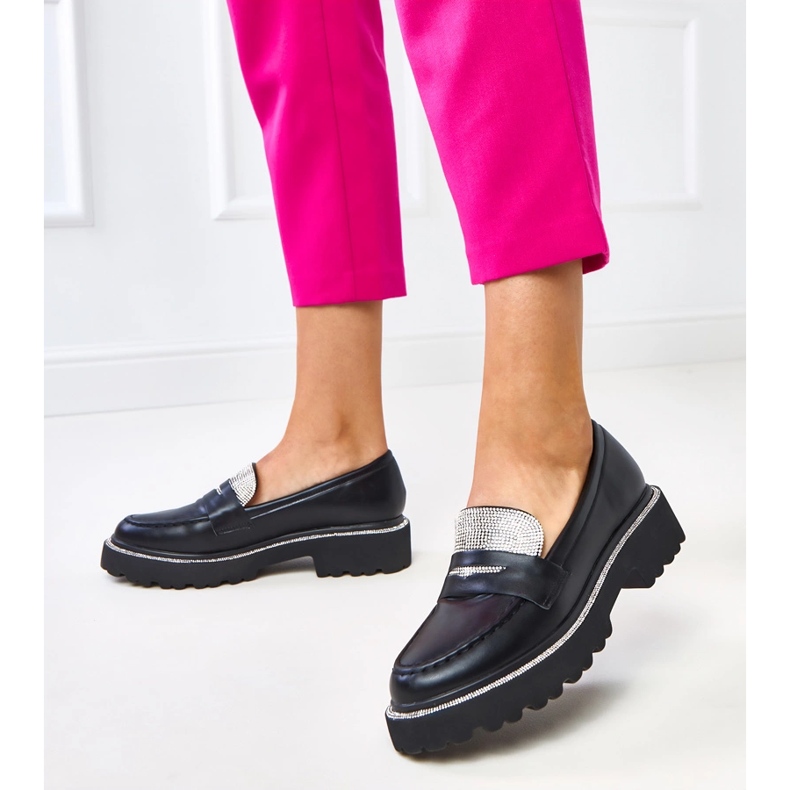 Mocas de mulheres negras com zircões cúbicos preto 2