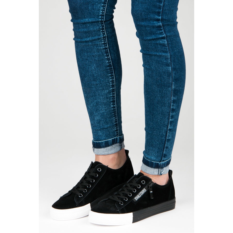 Tênis de camurça na plataforma preto 1