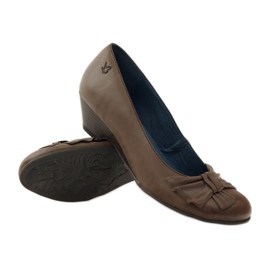 Sapatos femininos com laço Caprice 22307 marrom multicolorido 3