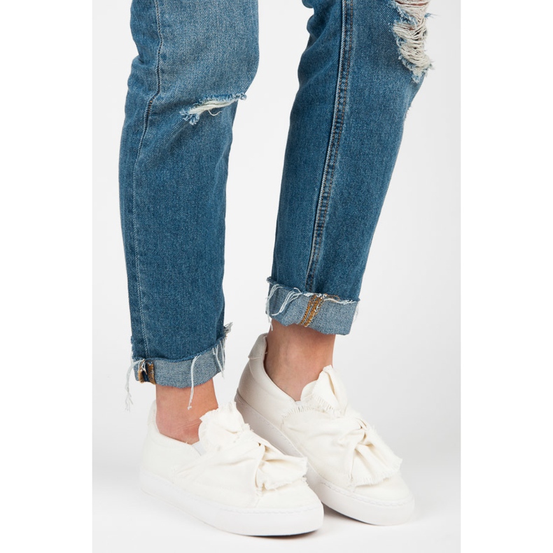 Tênis slip-on com laço branco 2 Tênis slip-on com laço branco 2