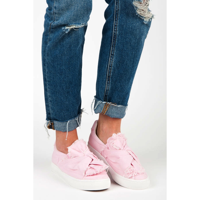 Tênis slip-on com laço rosa 2