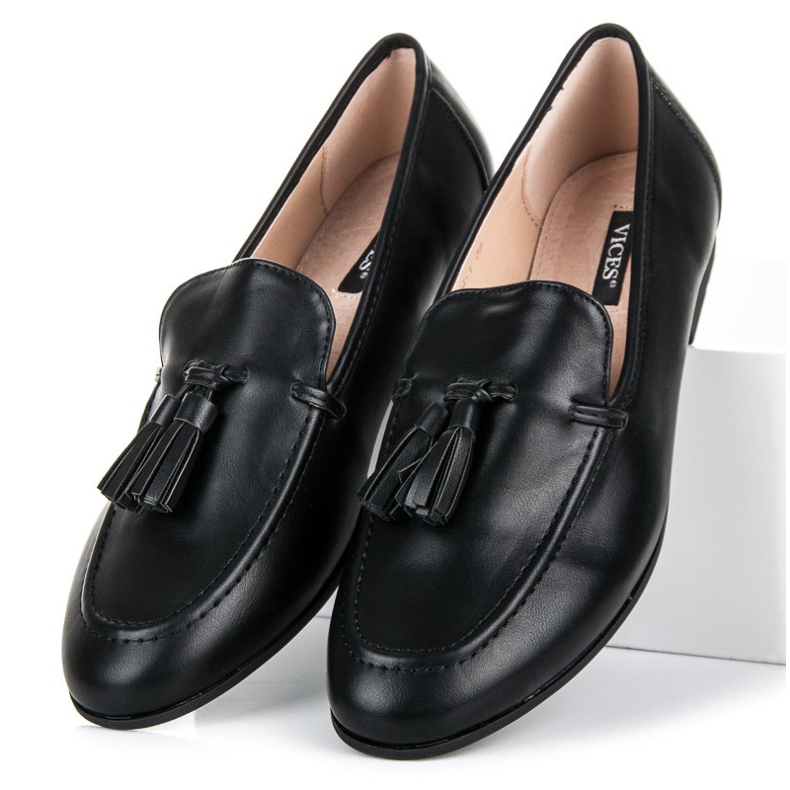 Mocassim preto com franjas VICES 1 Mocassim preto com franjas VICES 1