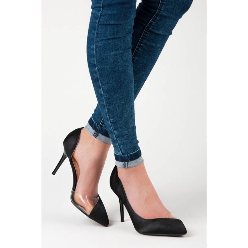 Alfinetes transparentes de cetim preto 2