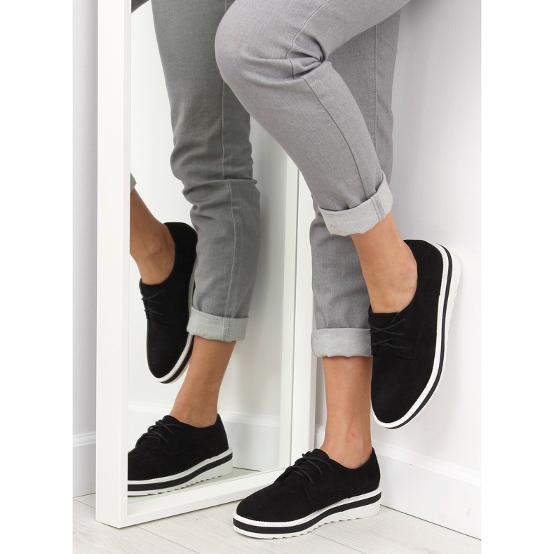 Mocassins pretos com renda preta 1 Mocassins pretos com renda preta 1