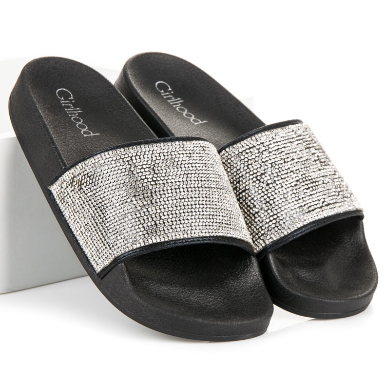 Girlhood chinelos pretos com cristais 1
