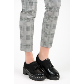 Kylie sapatos pretos rock 1