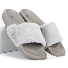 Chinelos cinza com pele 1