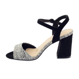 Sandálias no poste Sergio Leone 820 com listras branco preto 2