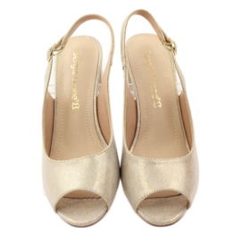 Sandálias no poste de Sergio Leone 810 amarelo marrom 4