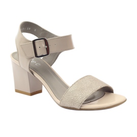 Sandálias lacadas no poste Edeo 3184 bege 1