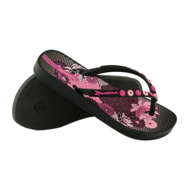 Chinelos florais Ipanema 82387 preto rosa 3