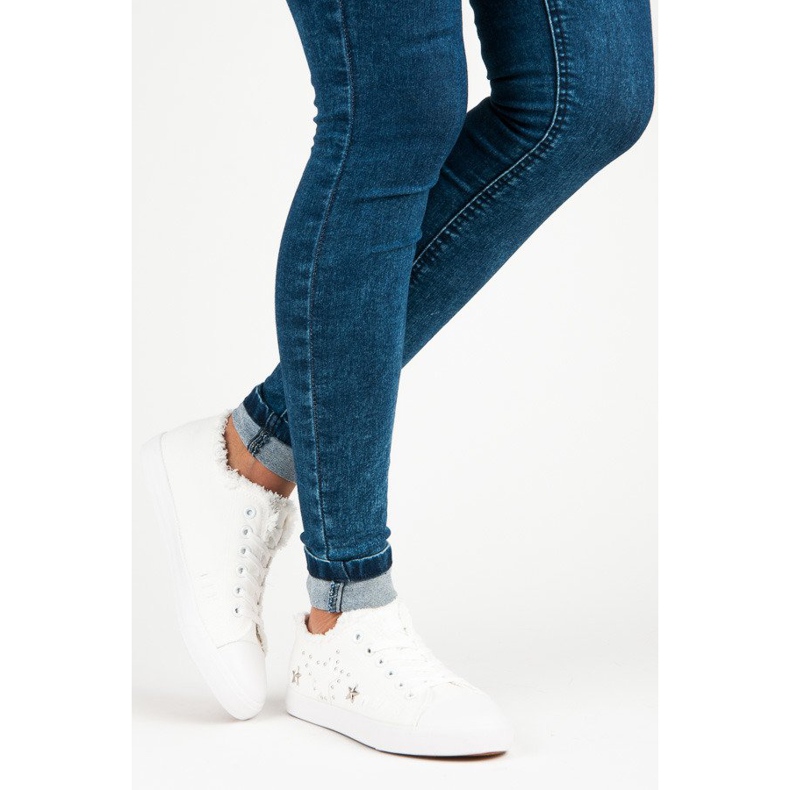 Tênis de tecido branco 1