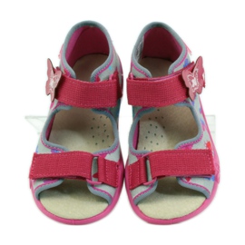 Sandália Befado 242p077 com aplicação em pele rosa cinza 4 Sandália Befado 242p077 com aplicação em pele rosa cinza 4