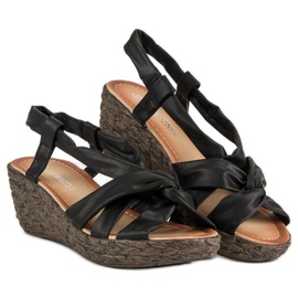 Sandálias de cunha preto 1