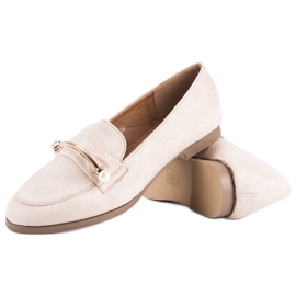 Sapatos bege com pérolas 2