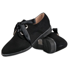 Sapato com fita de cetim preto 2