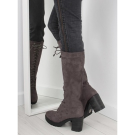 Botas cinzentas com atacadores e saltos largos cinza 1
