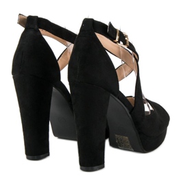 Sandálias em um poste alto preto 1 Sandálias em um poste alto preto 1