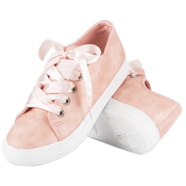 Tênis da moda com uma ligação rosa 2