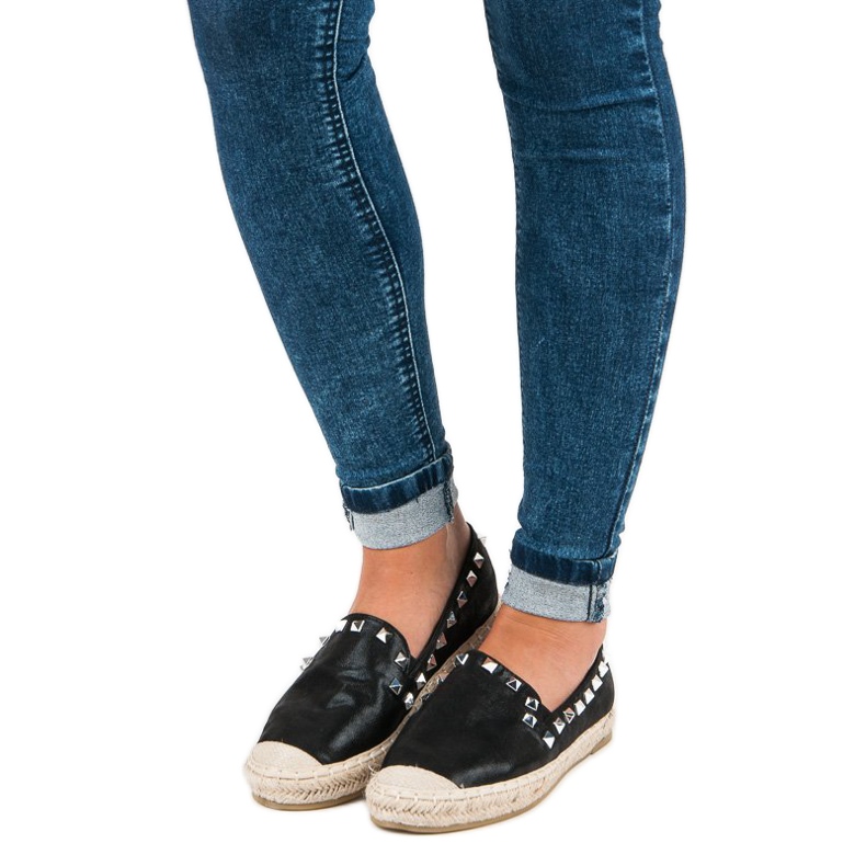 Forever Folie Alpercatas pretas com tachas preto 1