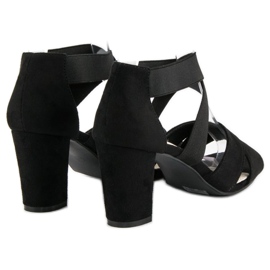 Filippo Sandálias de camurça em um poste preto 1