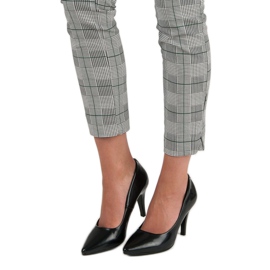 Salto alto preto VINCEZA 2