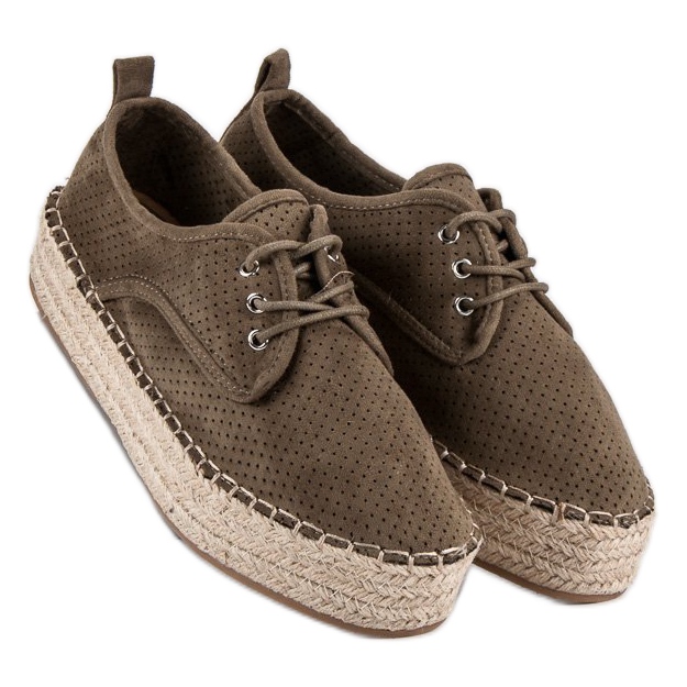 Seastar Alpargatas a céu aberto na plataforma verde 1