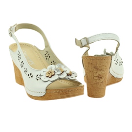 Sandálias de cunha Gregors 648 branco 3